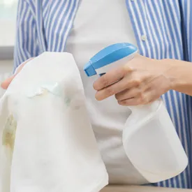 Treating Stain With Spray 1200X800